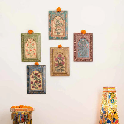 Set of 5 Wall Frames